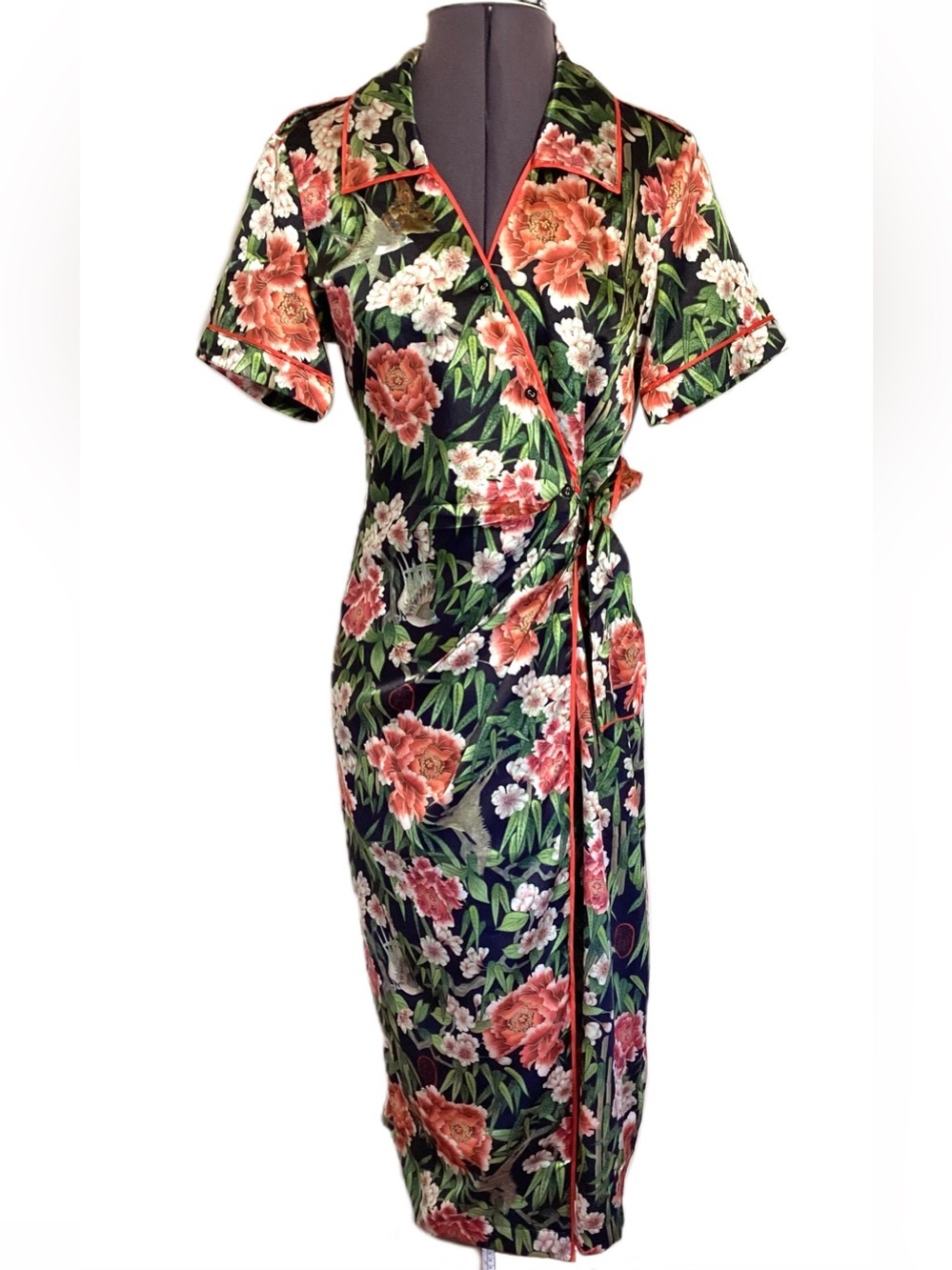 We Are HAH Perfectly Taylored Satin Floral Midi Dress XS/S